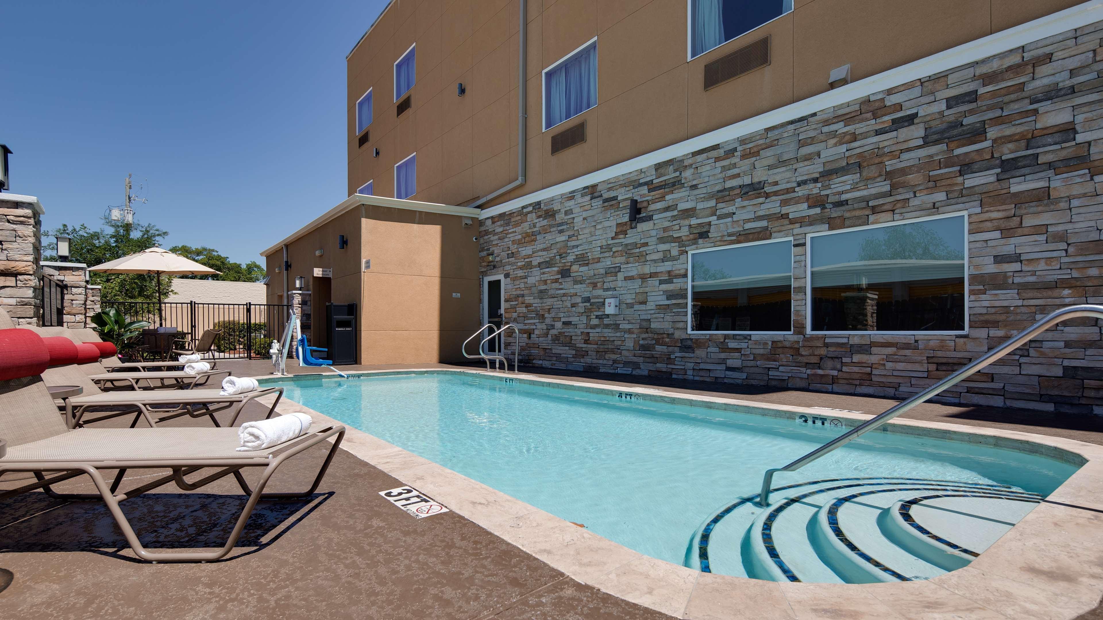 Best Western Plus Lake Jackson Inn & Suites Eksteriør bilde